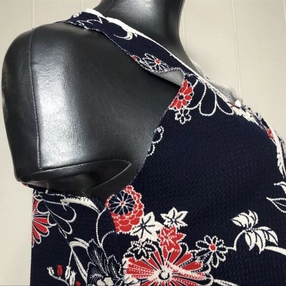 1960s / 1970s floral sleeveless dress in adorable flower pattern vintage - Picture 4 of 8